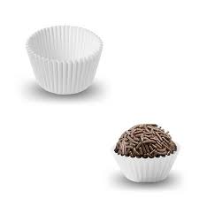 White Cupcake Cup ( Forminha de Papel Branca )
